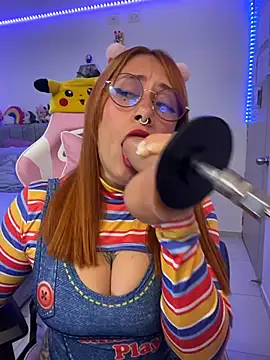 Luna Paris  online show from 02-16-26, 03:52