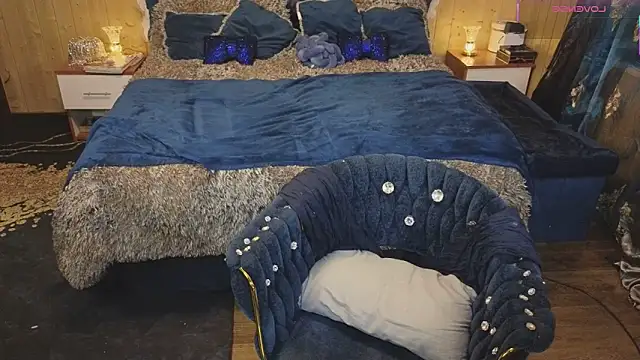 VanessaDoyle online show from 02-24-25, 12:20