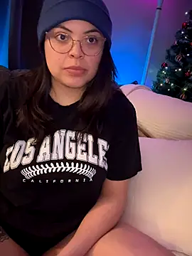 drizzypeach602 online show from 12-03-25, 04:31