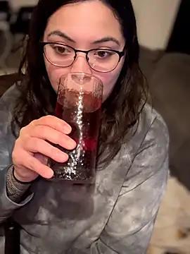 drizzypeach602 online show from 02-02-26, 06:34