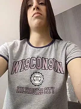 Amira Milker online show from 03-10-25, 01:10