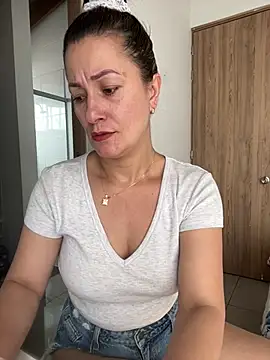 Verito hot online show from 03-06-26, 07:32