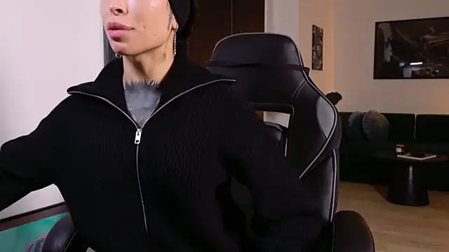 Rubbernina online show from 11-06-25, 05:03