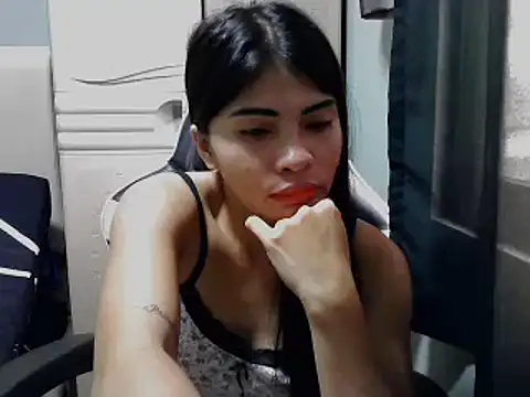 Snapshot of Miss_unknown chatting on 11-23-25, 03:06 Miss unknown online show from 11-23-25, 03:06