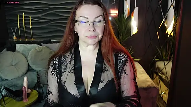 MrsIngrid online show from 10-07-25, 07:49