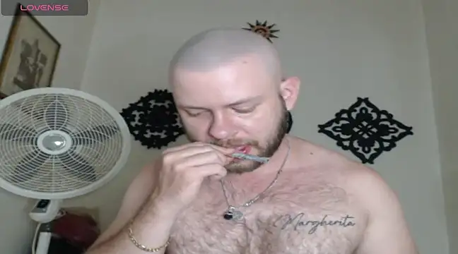 Snapshot of TONY_WHITE_7 chatting on 12-05-24, 01:14 TONY WHITE 7 online show from 12-05-24, 01:14