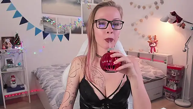 MissRightX online show from 12-23-24, 07:20