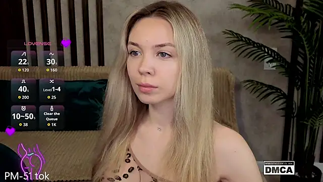 Holl1Would online show from 02-03-26, 08:25