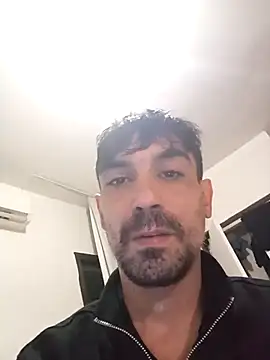 Snapshot of Ths005 chatting on 02-05-26, 02:27 Ths005 online show from 02-05-26, 02:27