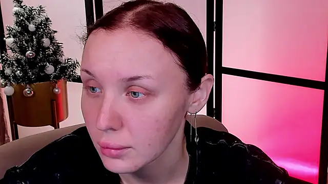 Snapshot of LianaFord chatting on 01-13-26, 03:12 LianaFord online show from 01-13-26, 03:12