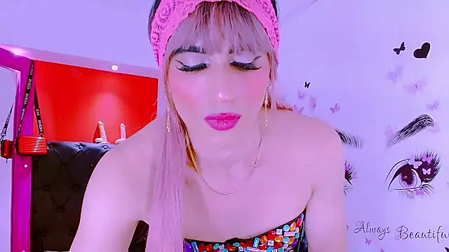 priscilahotker online show from 03-08-25, 01:25