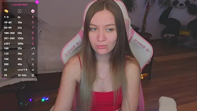 Snapshot of CyrilaPuff chatting on 12-10-24, 07:37 CyrilaPuff online show from 12-10-24, 07:37