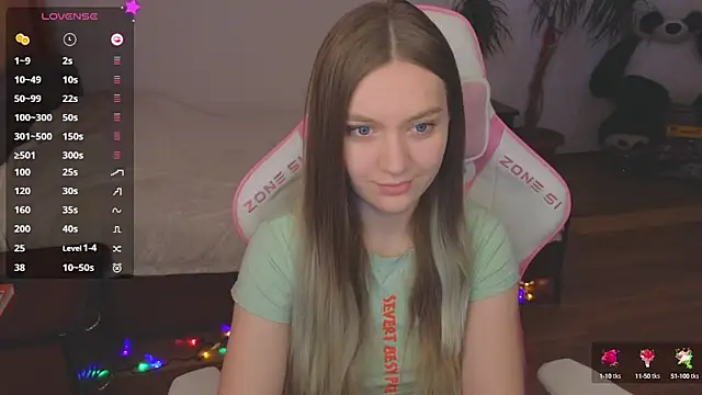 Snapshot of CyrilaPuff chatting on 12-12-24, 06:25 CyrilaPuff online show from 12-12-24, 06:25