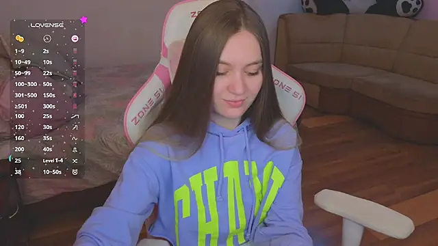 Snapshot of CyrilaPuff chatting on 01-12-25, 08:57 CyrilaPuff online show from 01-12-25, 08:57