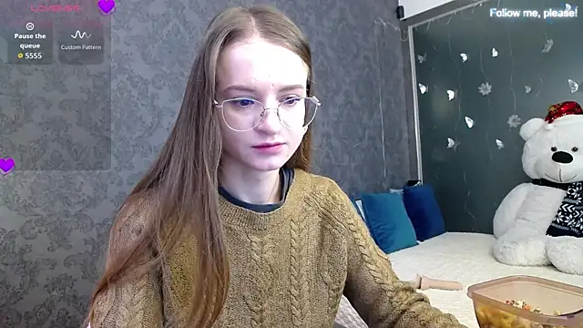 KateJonson online show from 01-08-26, 07:32