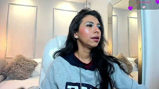 Snapshot of _BunnyNaugthy chatting on 02-15-25, 12:01 BunnyNaugthy online show from 02-15-25, 12:01