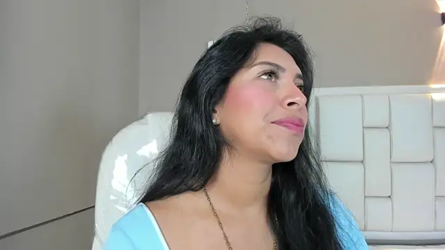 Snapshot of _BunnyNaugthy chatting on 10-20-25, 12:05 BunnyNaugthy online show from 10-20-25, 12:05