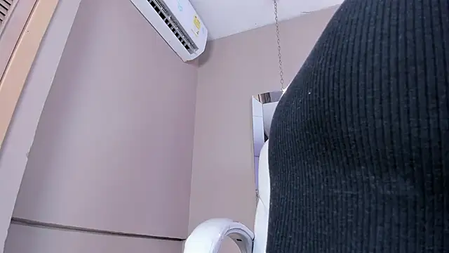 Snapshot of _BunnyNaugthy chatting on 11-19-25, 12:05 BunnyNaugthy online show from 11-19-25, 12:05