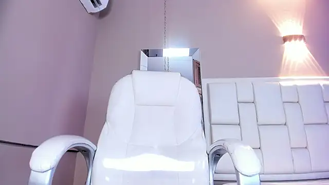 Snapshot of _BunnyNaugthy chatting on 11-20-25, 12:05 BunnyNaugthy online show from 11-20-25, 12:05