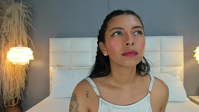 Snapshot of _BunnyNaugthy chatting on 02-19-26, 04:58 BunnyNaugthy online show from 02-19-26, 04:58