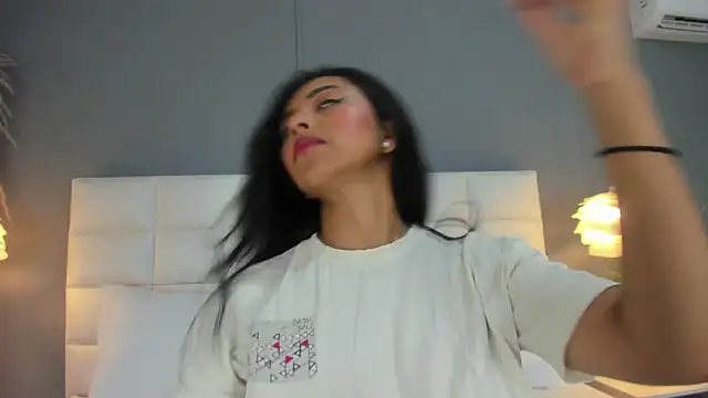 Snapshot of _BunnyNaugthy chatting on 02-21-26, 05:03 BunnyNaugthy online show from 02-21-26, 05:03