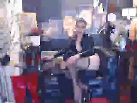 Snapshot of KatrinaSaints chatting on 10-11-25, 04:05 KatrinaSaints online show from 10-11-25, 04:05