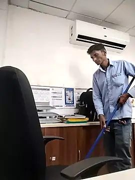 Desi Londa 143 online show from 10-06-25, 04:10