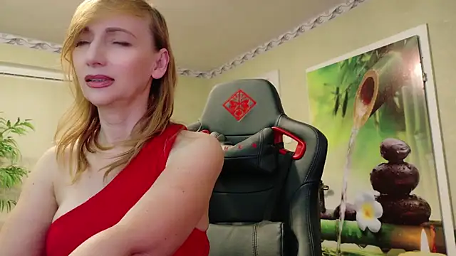 Snapshot of HotLana69 chatting on 02-22-25, 05:35 HotLana69 online show from 02-22-25, 05:35