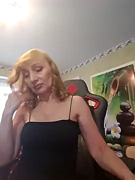 Snapshot of HotLana69 chatting on 03-18-25, 03:53 HotLana69 online show from 03-18-25, 03:53