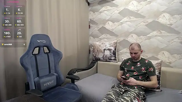 Snapshot of SerzhKorol1 chatting on 05-16-26, 10:36 SerzhKorol1 online show from 05-16-26, 10:36