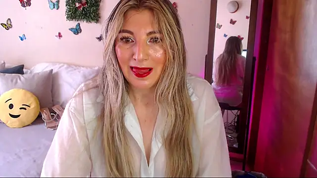 Snapshot of Jolie-Mature chatting on 05-09-26, 08:03 Jolie-Mature online show from 05-09-26, 08:03