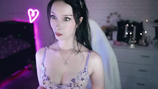  Uindi  online show from 03-18-25, 07:08