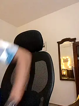  IRRESISTIBLE  online show from 02-18-25, 05:53