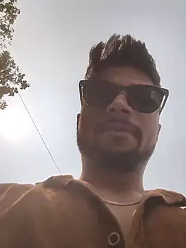  IRRESISTIBLE  online show from 03-10-26, 06:18