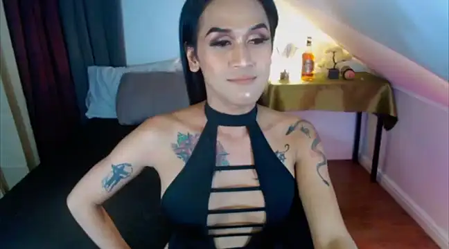 Snapshot of TSnaughtyBIGCOCK chatting on 01-12-25, 07:43 TSnaughtyBIGCOCK online show from 01-12-25, 07:43