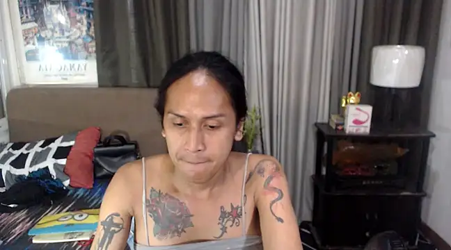 Snapshot of TSnaughtyBIGCOCK chatting on 02-17-25, 12:21 TSnaughtyBIGCOCK online show from 02-17-25, 12:21