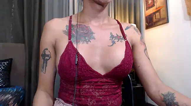 Snapshot of TSnaughtyBIGCOCK chatting on 03-09-25, 11:14 TSnaughtyBIGCOCK online show from 03-09-25, 11:14