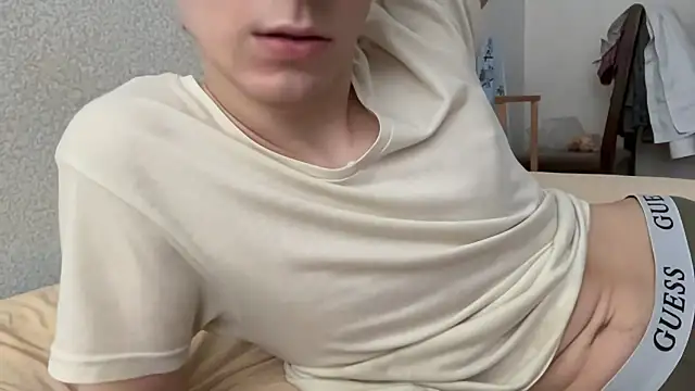 Snapshot of Lamonteik chatting on 03-10-25, 04:07 Lamonteik online show from 03-10-25, 04:07