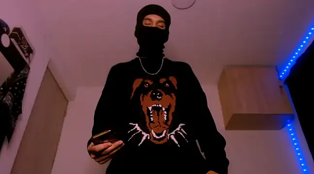 Snapshot of Samuel_Suarez chatting on 02-22-25, 10:29 Samuel Suarez online show from 02-22-25, 10:29