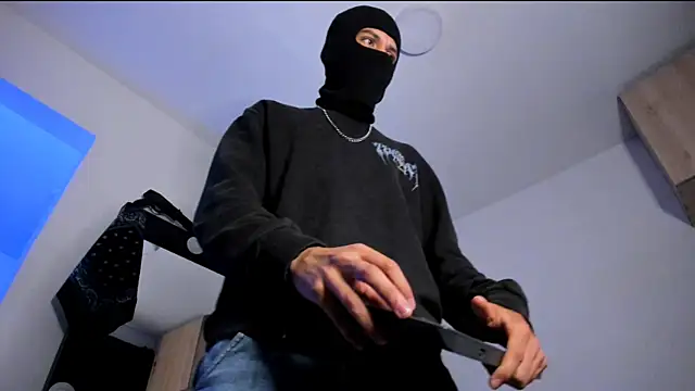 Snapshot of Samuel_Suarez chatting on 10-25-25, 07:38 Samuel Suarez online show from 10-25-25, 07:38