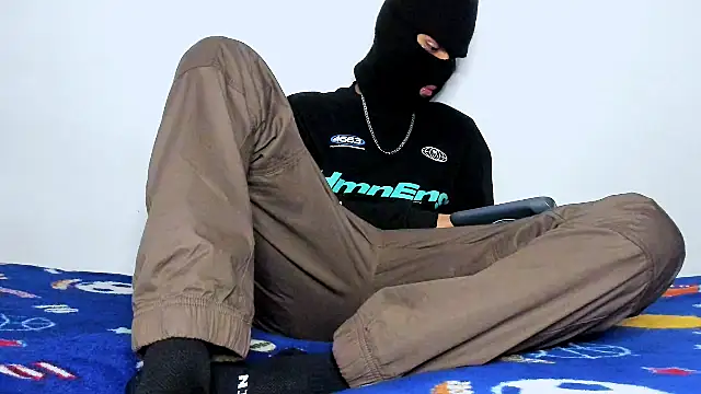 Snapshot of Samuel_Suarez chatting on 10-30-25, 04:25 Samuel Suarez online show from 10-30-25, 04:25