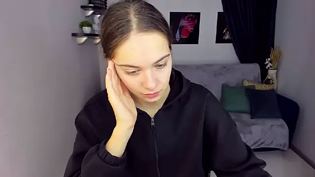 KristinaLoison online show from 12-24-24, 01:06