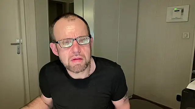 FABIOGLASSES online show from 02-24-26, 10:30