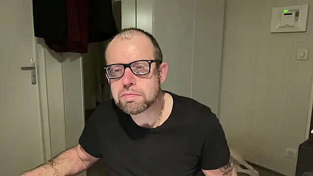 FABIOGLASSES online show from 04-14-26, 07:20