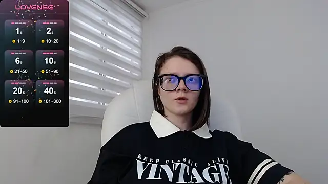 Snapshot of Arya_starrk chatting on 12-14-24, 01:59 Arya starrk online show from 12-14-24, 01:59