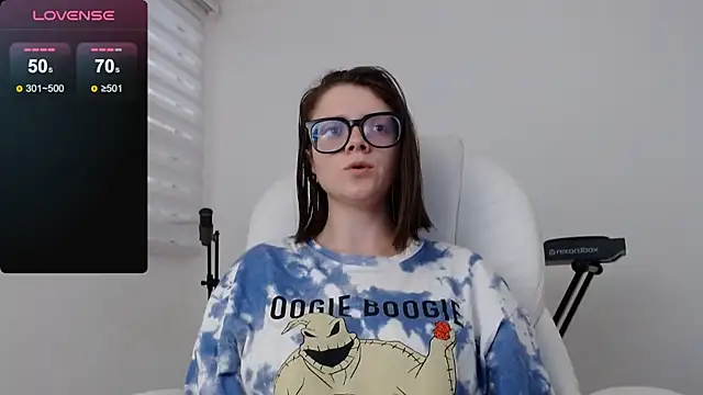 Snapshot of Arya_starrk chatting on 12-16-24, 01:43 Arya starrk online show from 12-16-24, 01:43