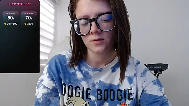 Snapshot of Arya_starrk chatting on 12-17-24, 01:49 Arya starrk online show from 12-17-24, 01:49