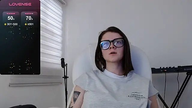 Snapshot of Arya_starrk chatting on 12-24-24, 05:23 Arya starrk online show from 12-24-24, 05:23