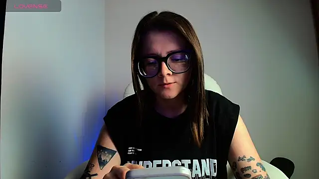 Snapshot of Arya_starrk chatting on 02-19-25, 02:44 Arya starrk online show from 02-19-25, 02:44