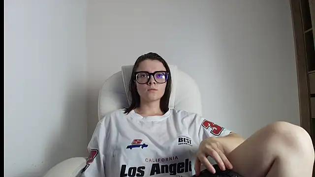 Snapshot of Arya_starrk chatting on 03-06-25, 03:24 Arya starrk online show from 03-06-25, 03:24